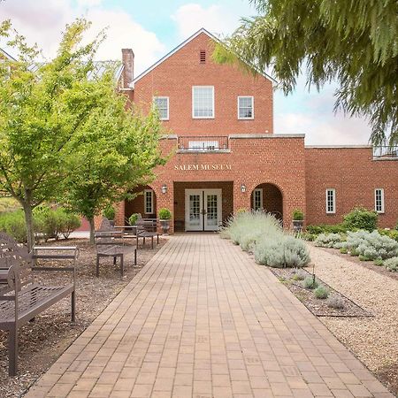 Knights Inn Roanoke Bagian luar foto