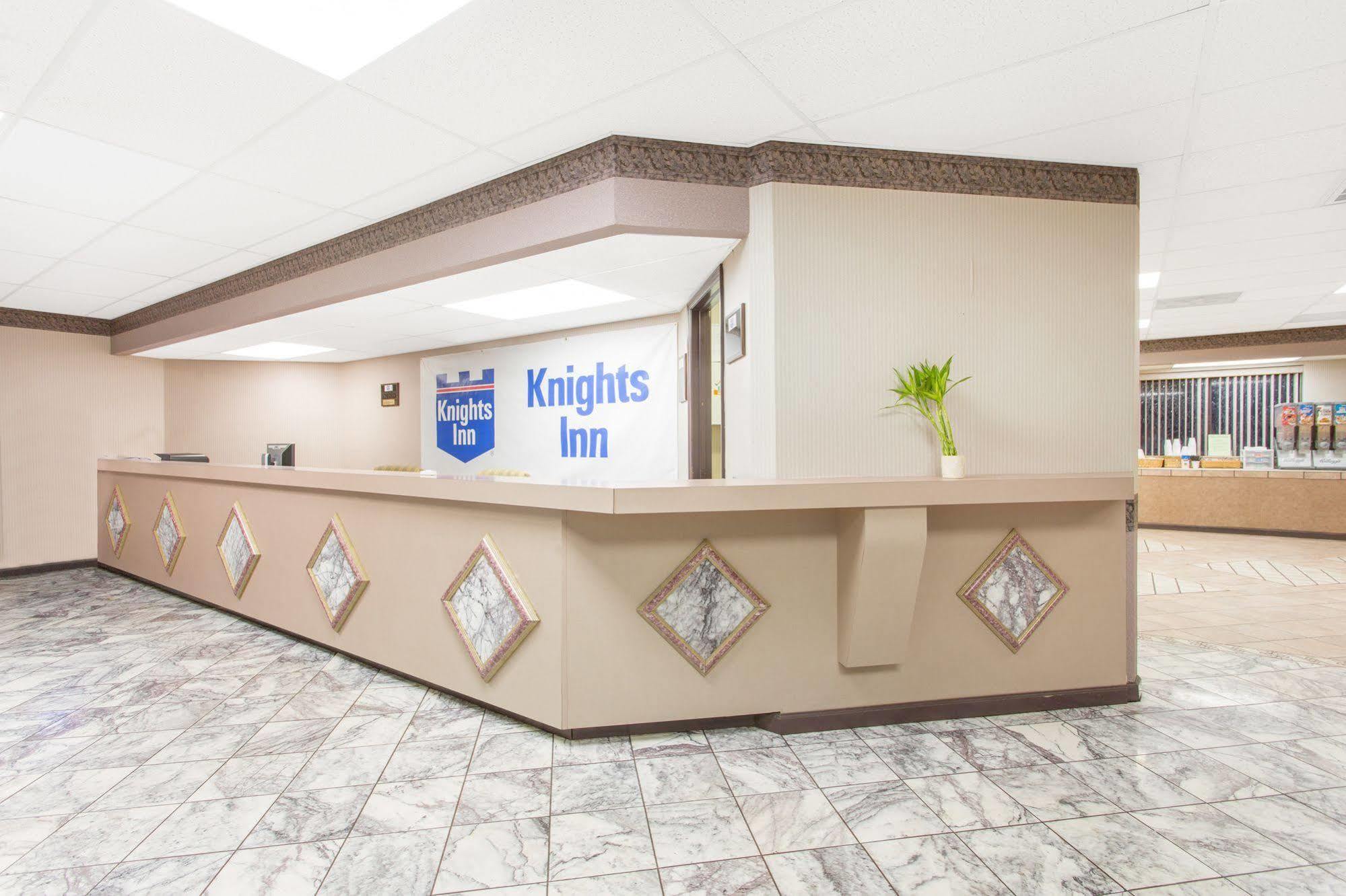 Knights Inn Roanoke Bagian luar foto