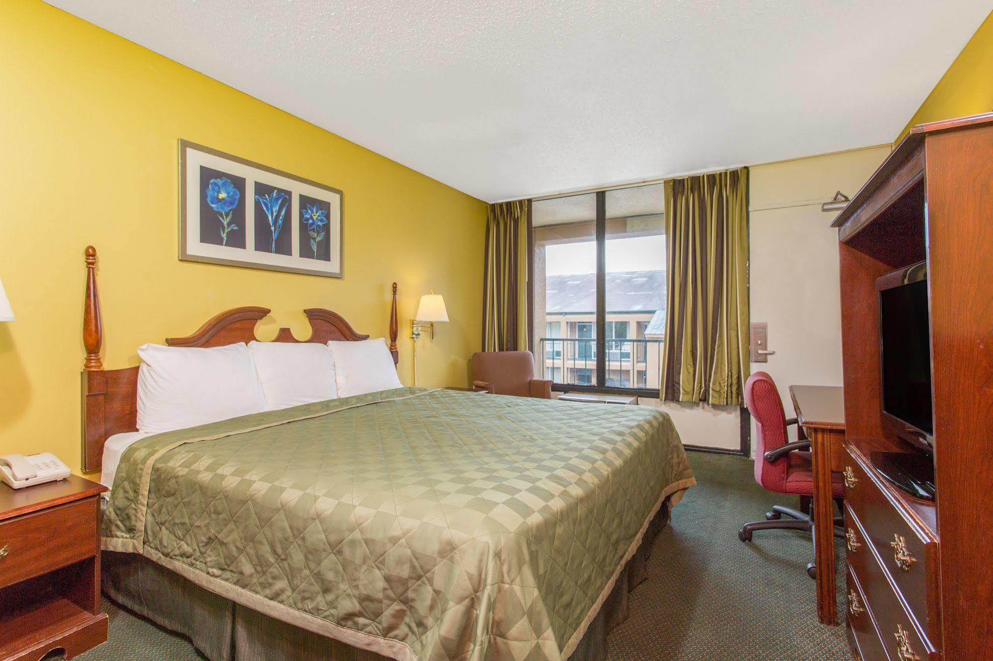 Knights Inn Roanoke Bagian luar foto